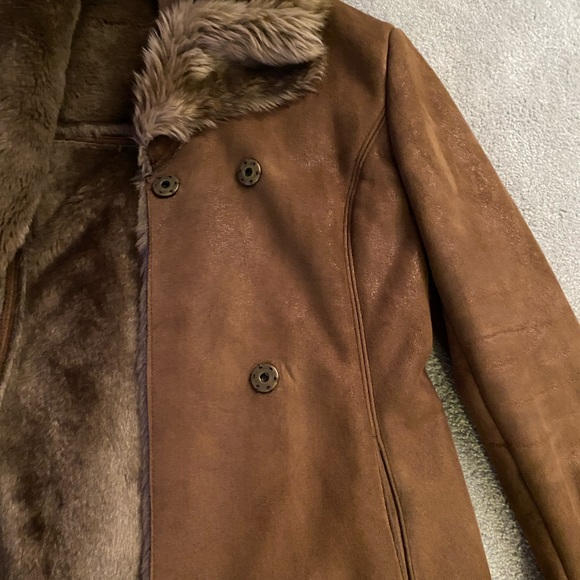 Winter Gem - Picture 2 of 5